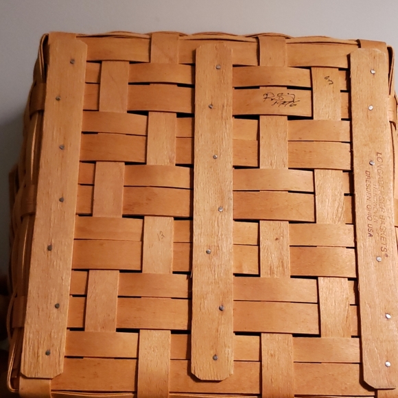 1996 Longaberger Traditions Community Basket - Picture 3 of 4